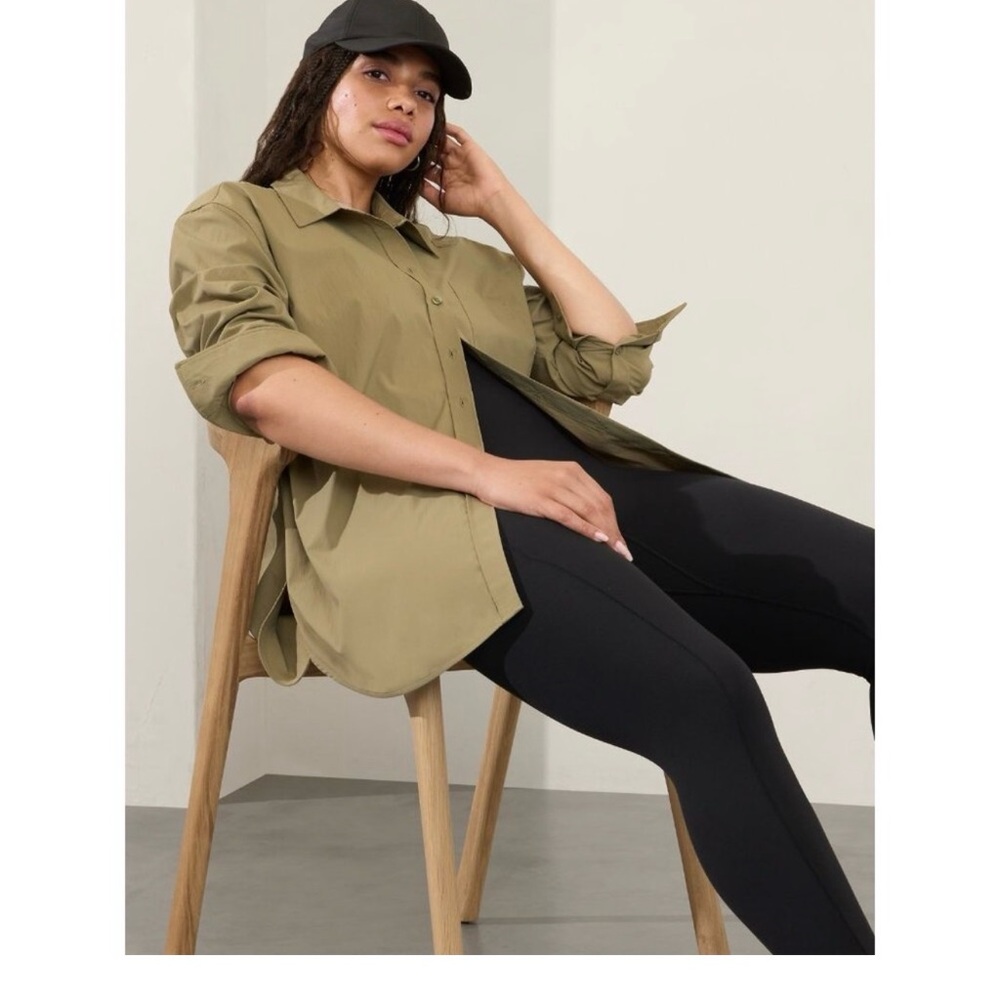 Athleta midday, relaxed shirt size large